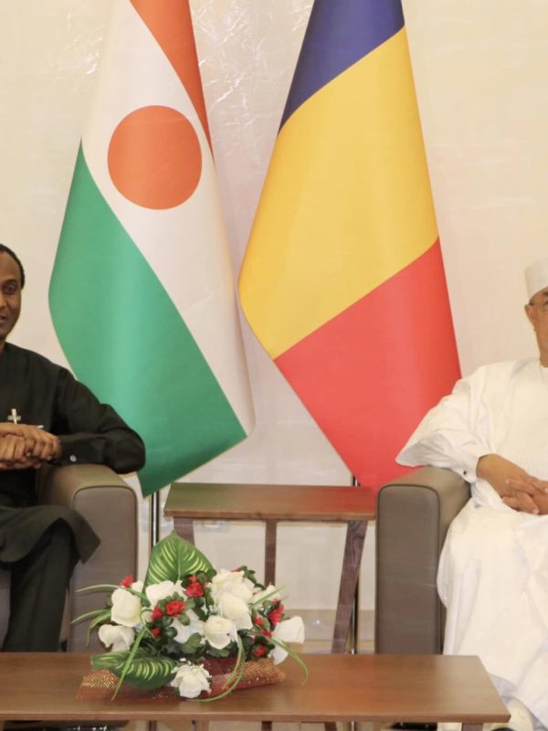 Le Premier ministre nigérien en visite de travail au Tchad