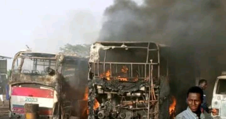  Une incendie ravage l'agence  voyage Abou Hamama 1