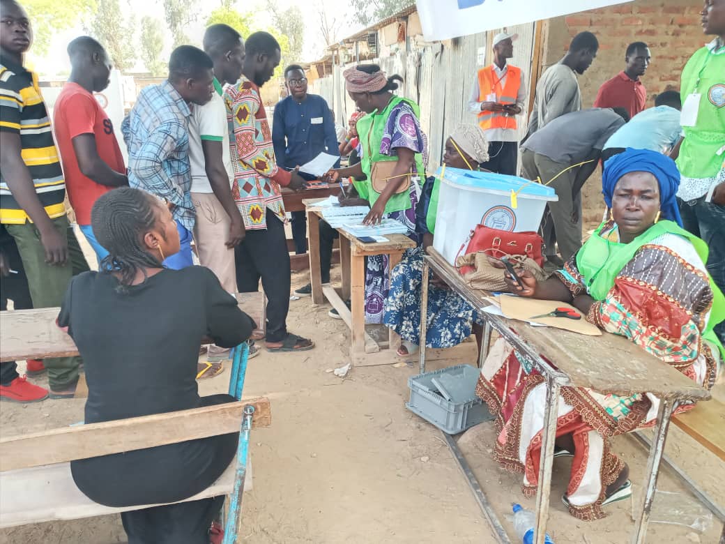 Présidentielle au Tchad : le vote est lancé 1