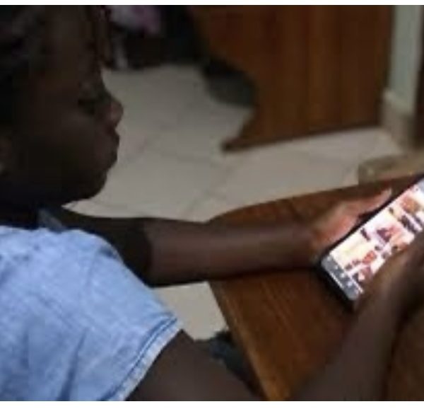 Tchad : l’utilisation du téléphone portable désormais interdite aux élèves dans les écoles