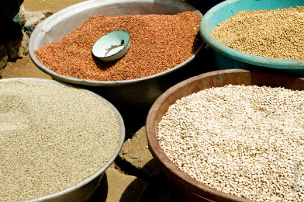 Économie : les prix de denrées alimentaires dans le monde légèrement en baisse de 2% en 2024  (Fao)