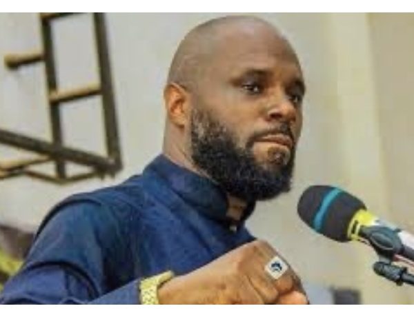 Bénin : Kemi Seba annonce sa candidature  à la présidentielle 2026