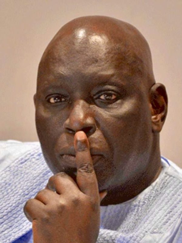 Sénégal : le journaliste Madiambal Diagne visé par un mandat d’arrêt international