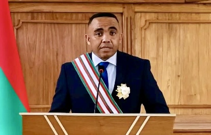 Madagascar : Le colonel Randrianirina investi Président après la prise du pouvoir par l’armé