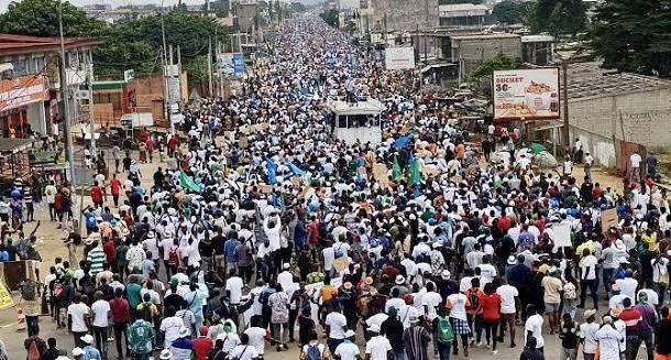 Présidentielle ivoirienne : les manifestations politiques interdites pour deux mois 1