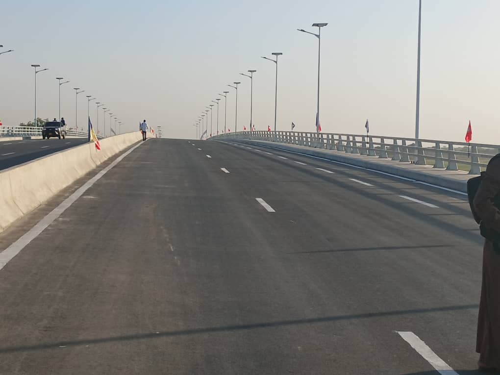 Le pont de la Refondation interdit aux gros porteurs de plus de 7 tonnes 1