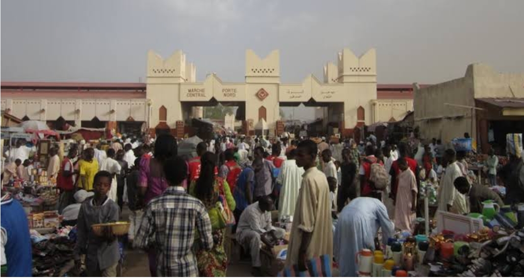 Fêtes de fin d'année à Ndjamena : entre friperies et couturiers, la bataille des tenues 1