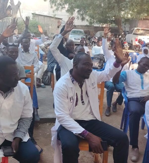 Tchad : le Syndicat des médecins suspend sa grève