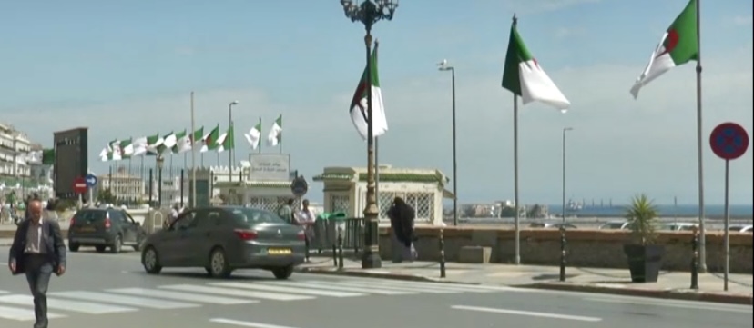 Algérie : Le gouvernement appelle ses ressortissants en difficulté à l'étranger à regagner le pays 1