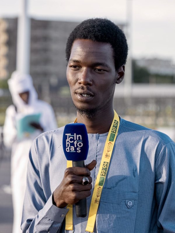 Tchad : un reporter de Tchadinfos agressé par des individus en tenue militaire