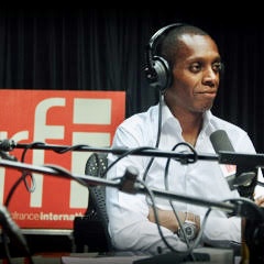 Médias : Claudy Siar quitte RFI, une page se tourne pour “Couleurs Tropicales” 1 Médias : Claudy Siar quitte RFI, une page se tourne pour “Couleurs Tropicales” 1