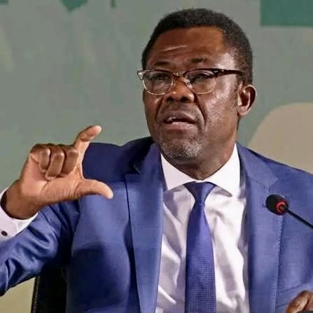 CAF : Véron Mosengo-Omba quitte son poste de Secrétaire général 1 CAF : Véron Mosengo-Omba quitte son poste de Secrétaire général 1