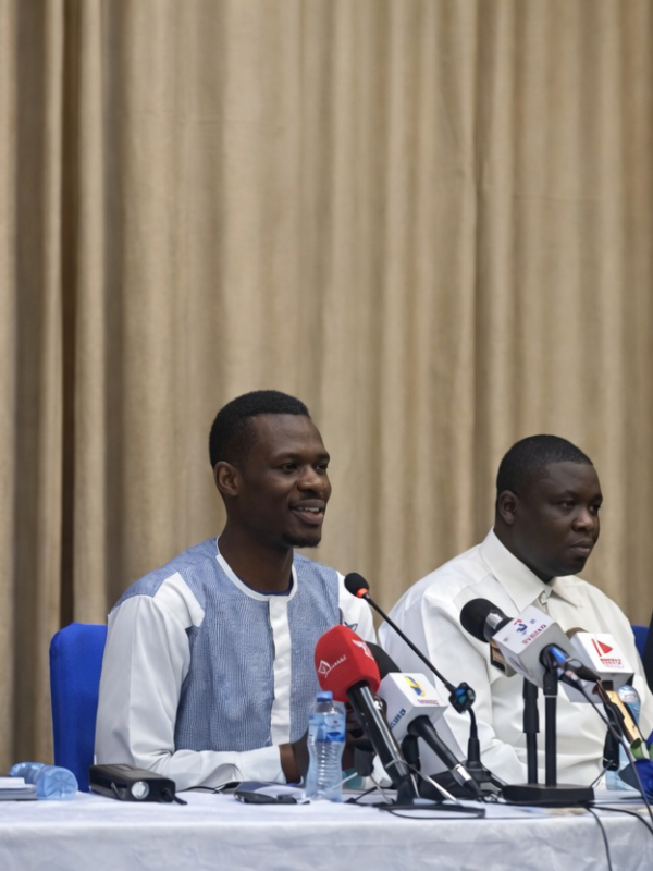 Littérature : Josué Boguina publie « L’oiseau qui vole aussi haut que son ombre »