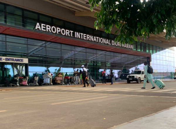 Niamey : 11 militaires et deux civils tués dans un assaut contre l’aéroport