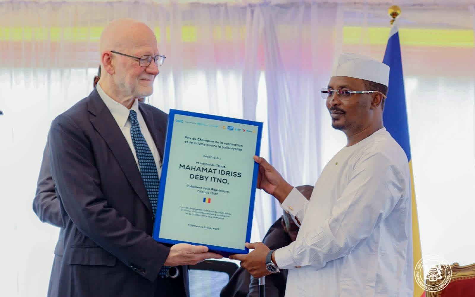 Santé : Mahamat Idriss Déby nommé « Champion de la vaccination et de la lutte contre la poliomyélite dans le Bassin du Lac-Tchad » 1 Santé : Mahamat Idriss Déby nommé « Champion de la vaccination et de la lutte contre la poliomyélite dans le Bassin du Lac-Tchad » 1